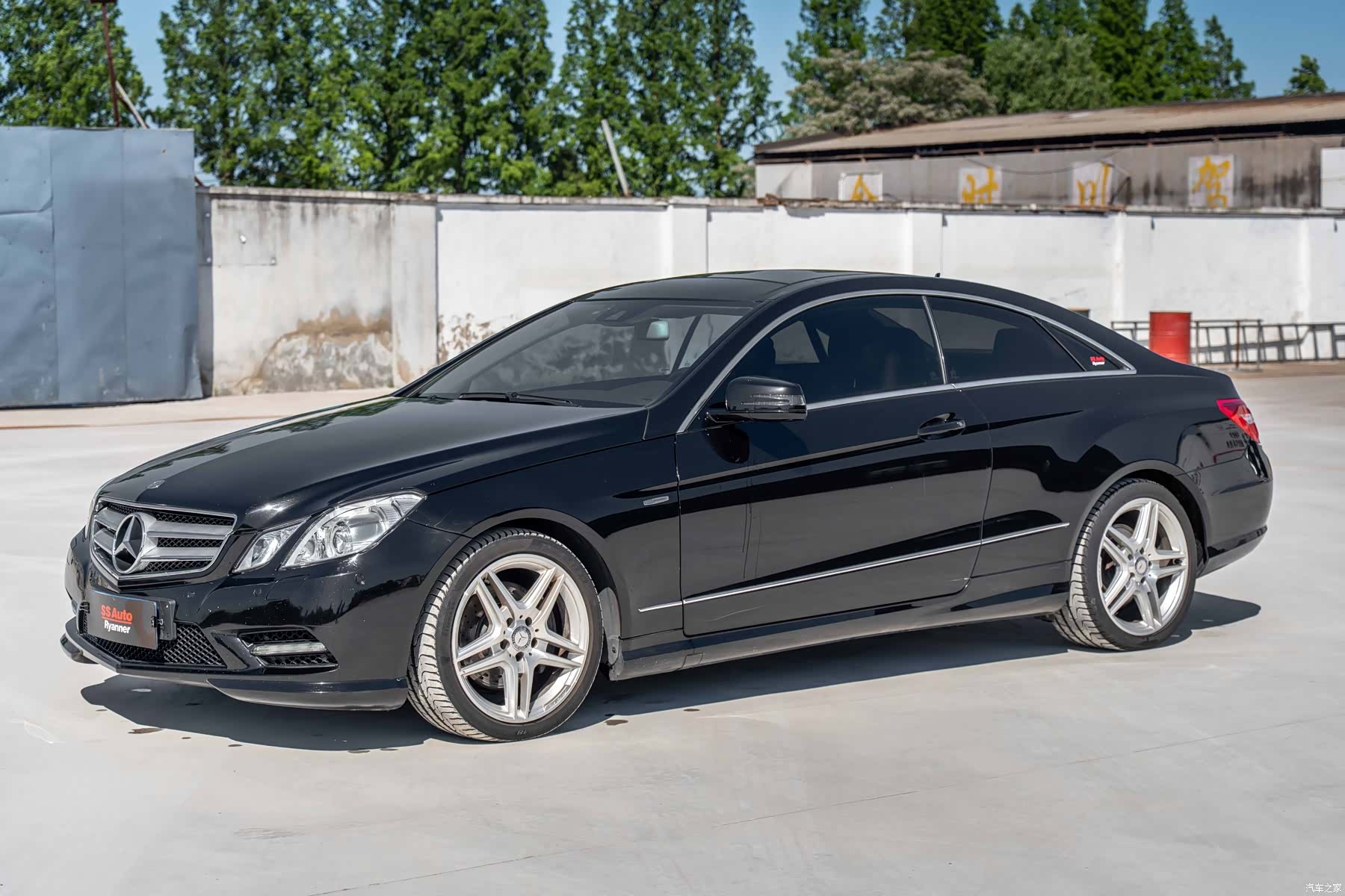 Mercedes-Benz E-Class, 2013 1
