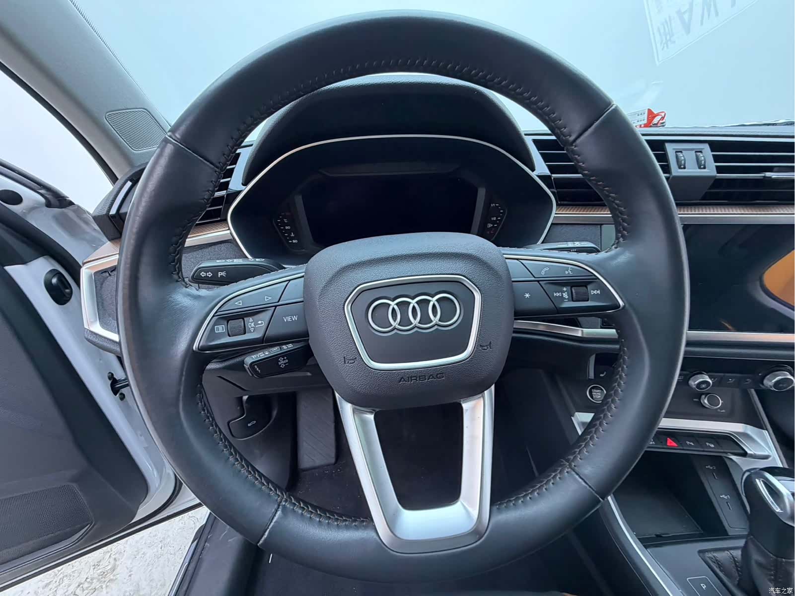 Audi Q3, 2023 8