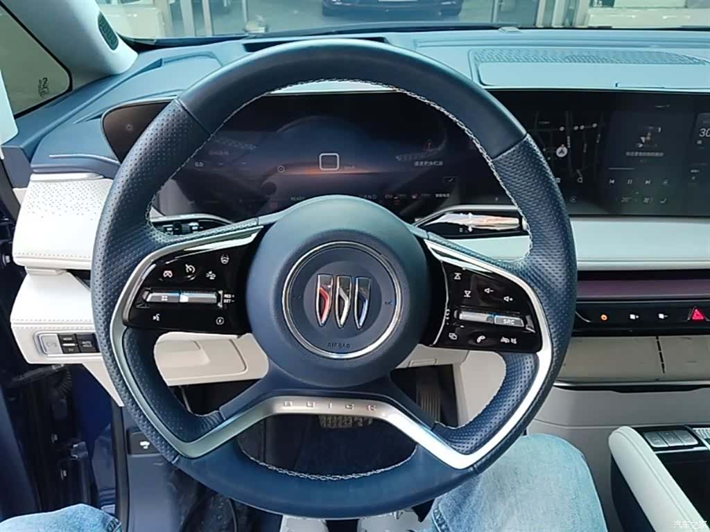 Buick GL8, 2024 11
