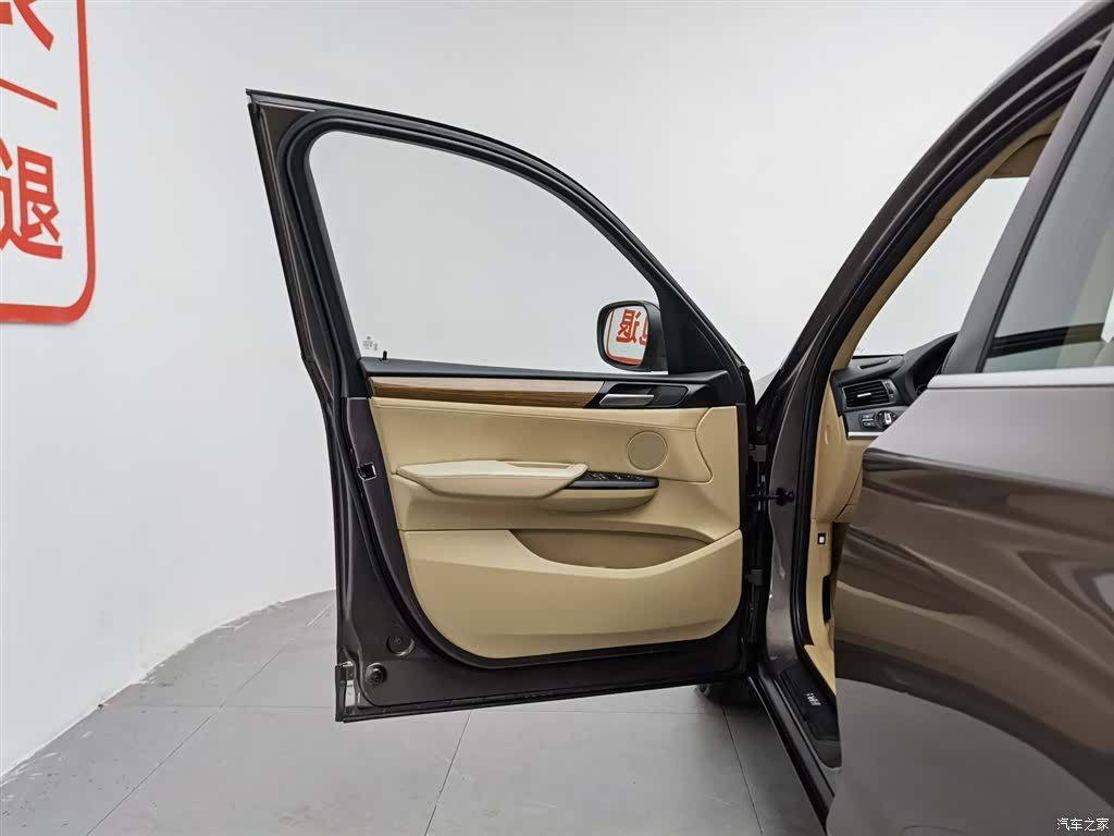 BMW X3, 2011 8