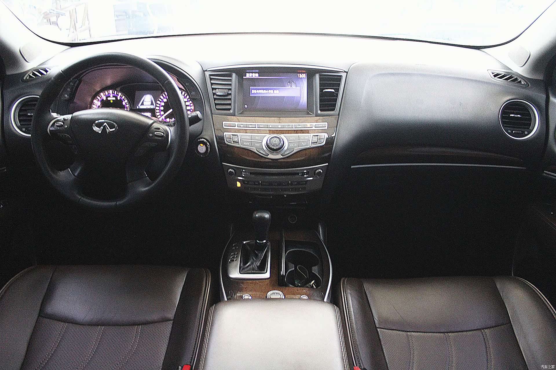 Infiniti QX60, 2015 4