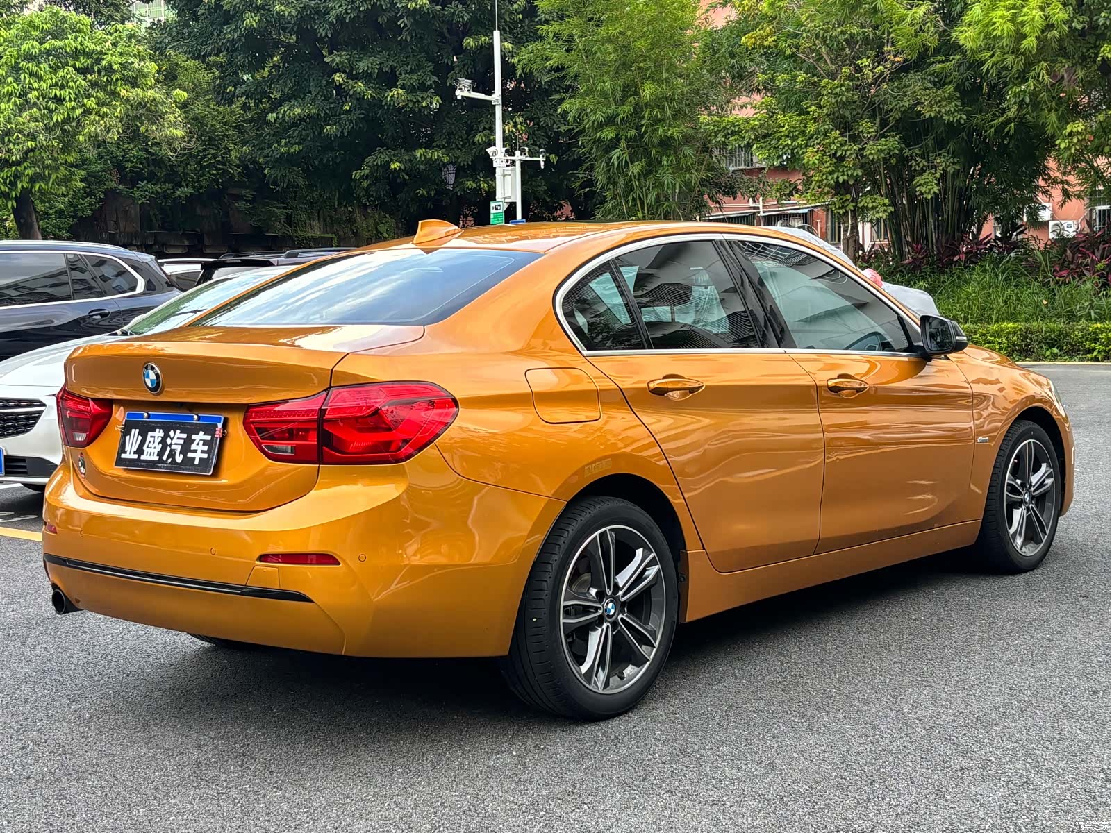 BMW 1 Series, 2018 все фото