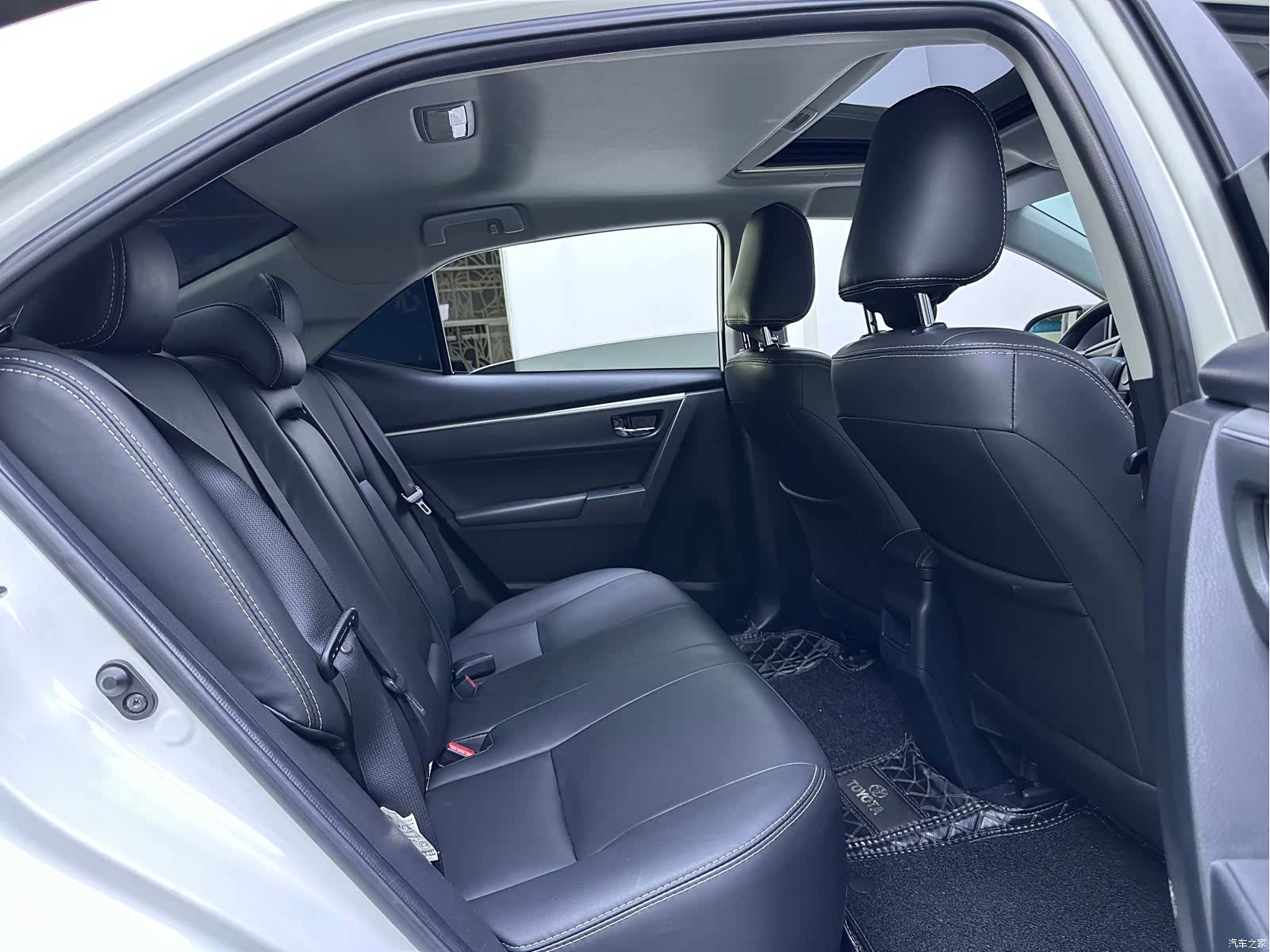 Toyota Corolla, 2017 12