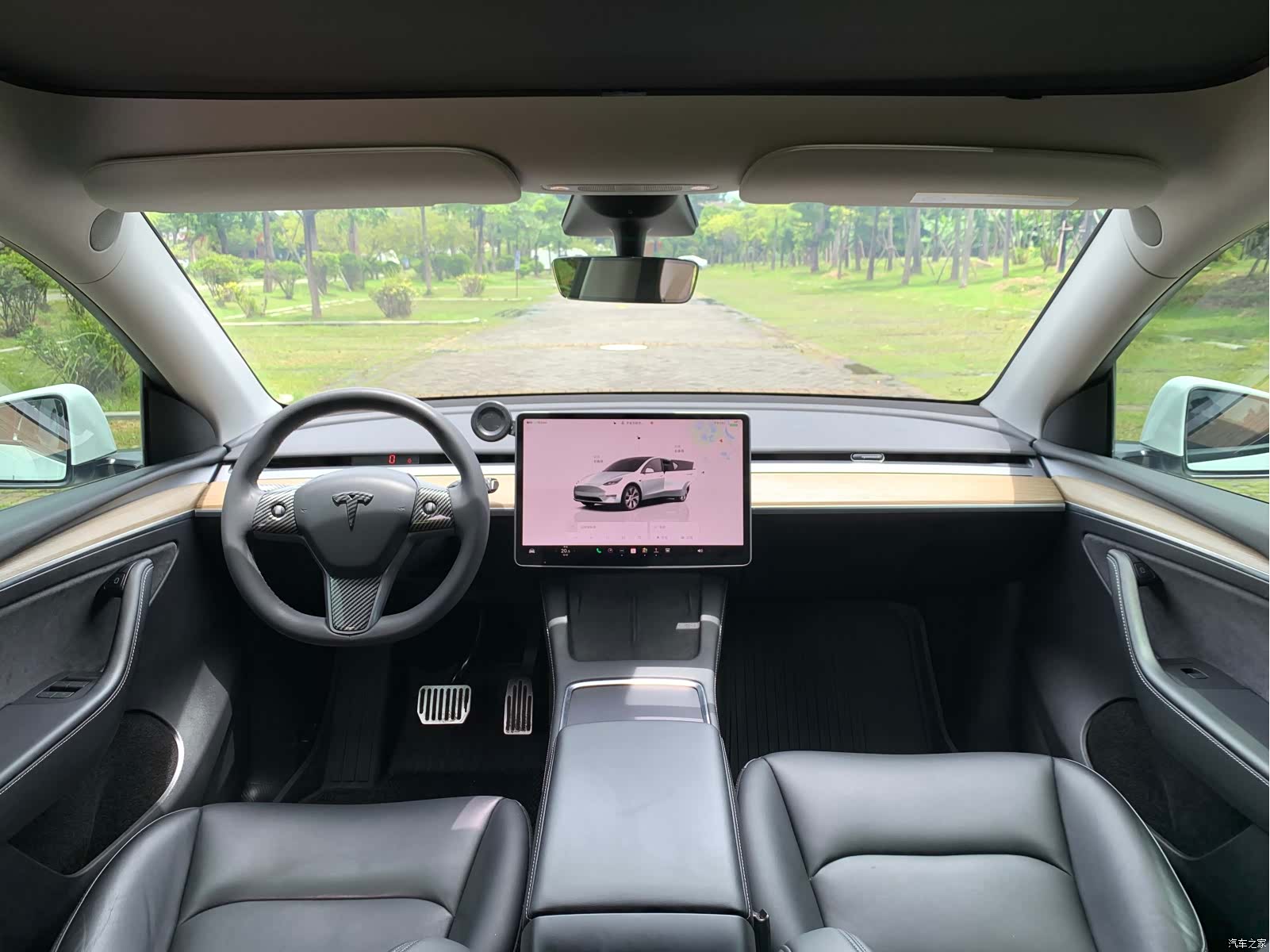 Tesla Model Y, 2022 10