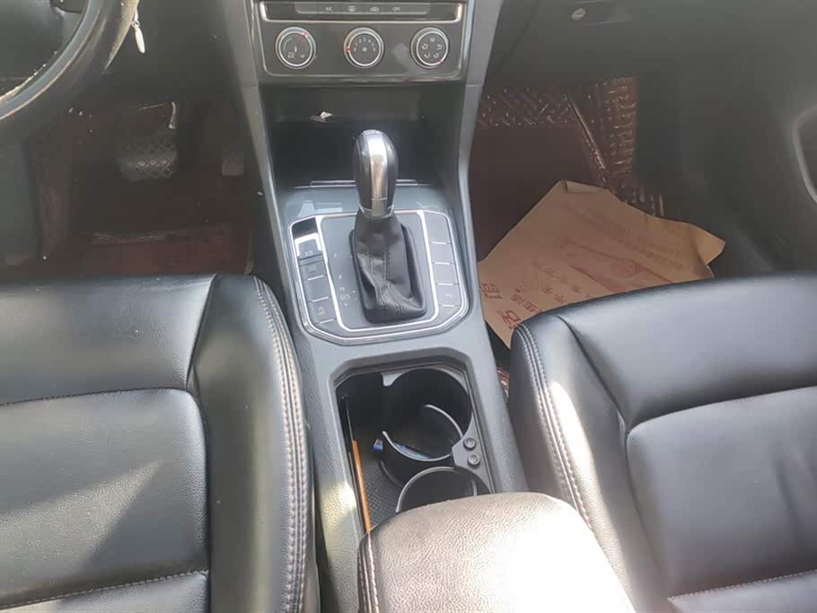 Volkswagen Golf*Jiayu