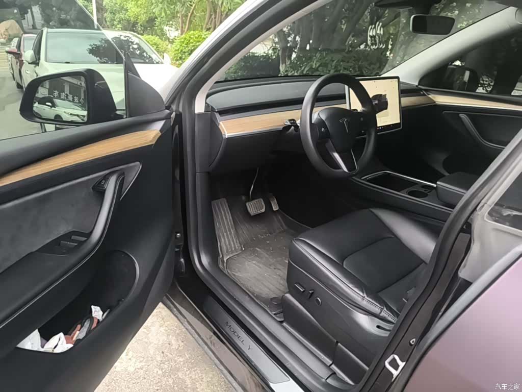 Tesla Model Y, 2022 16