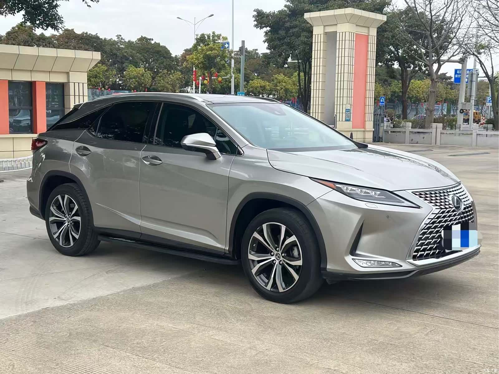 Lexus RX, 2022 1