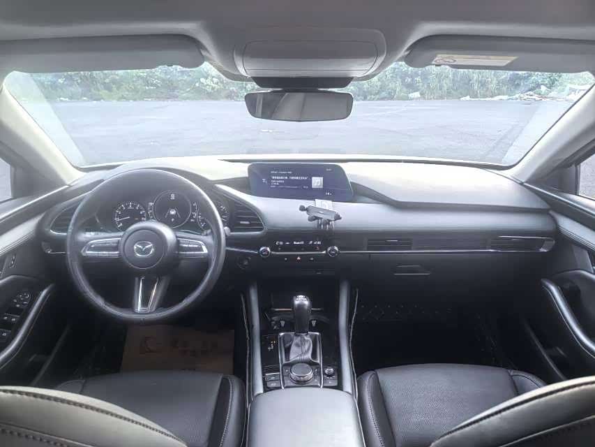 Mazda 3 Angkesaila