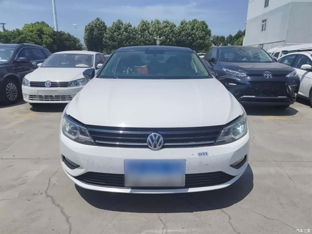 Volkswagen Lamando, 2016 3