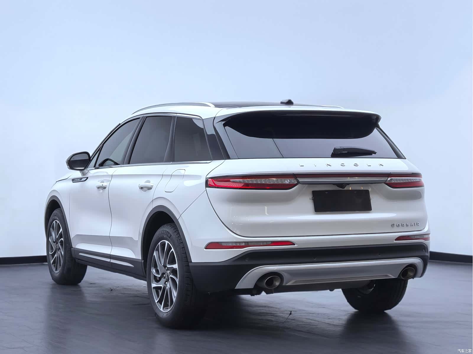 Lincoln Corsair, 2022 все фото