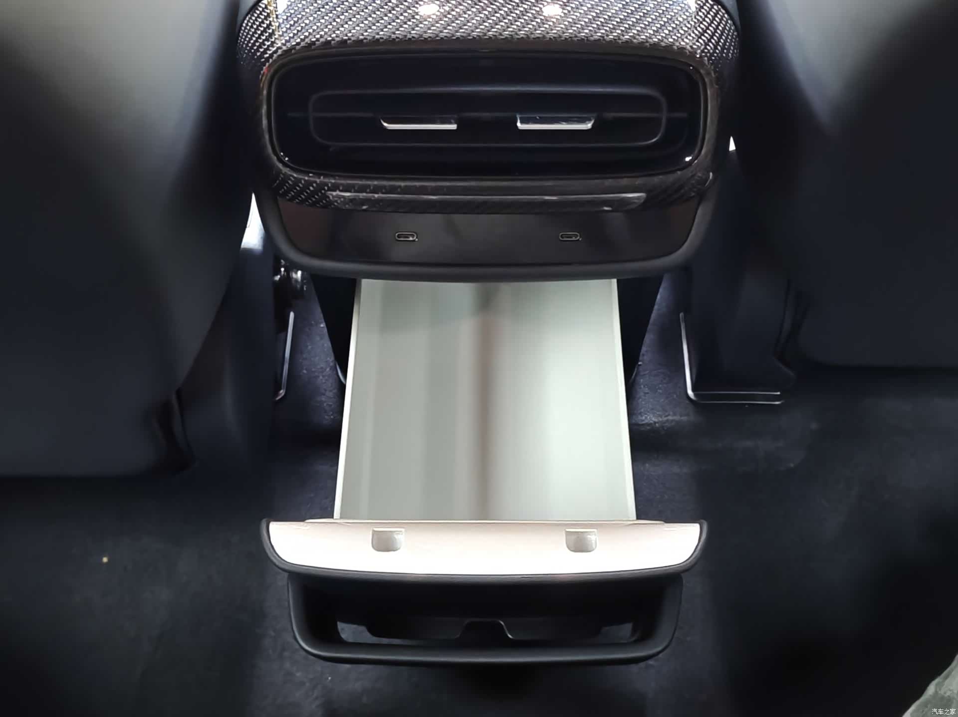 Xiaomi SU7, 2025 10