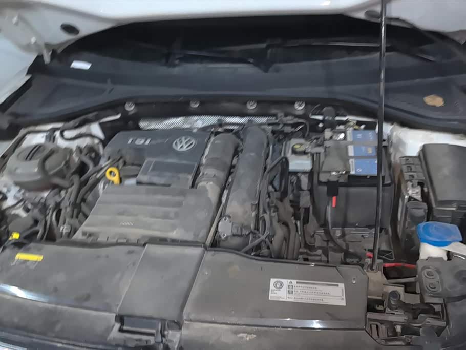 Volkswagen T-ROC exploring Songs