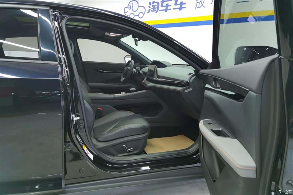 Changan UNI-V, 2022 8