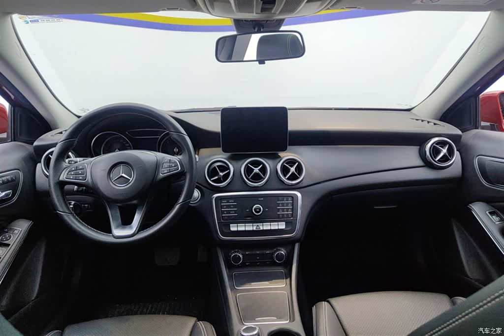 Mercedes-Benz GLA, 2019 12