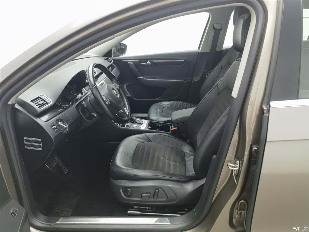 Volkswagen Magotan, 2015 10