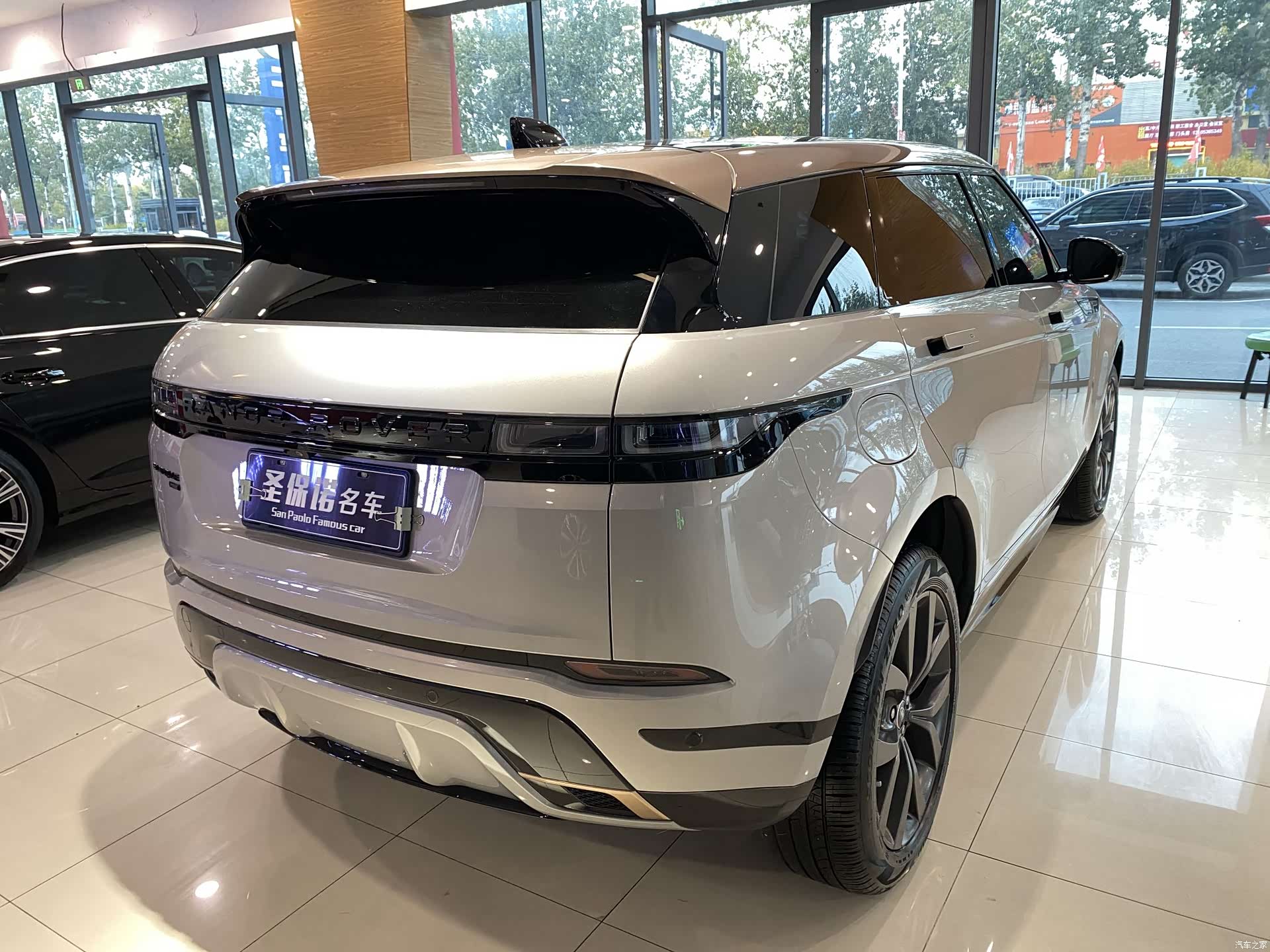 Land Rover Range Rover, 2023 4