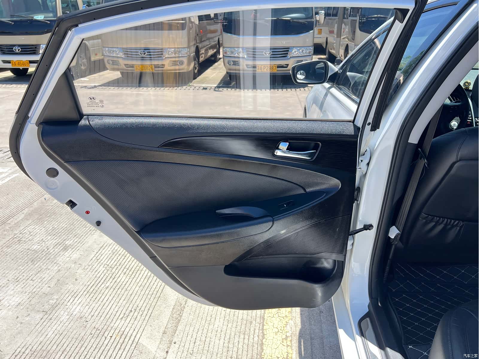 Hyundai Sonata, 2012 12