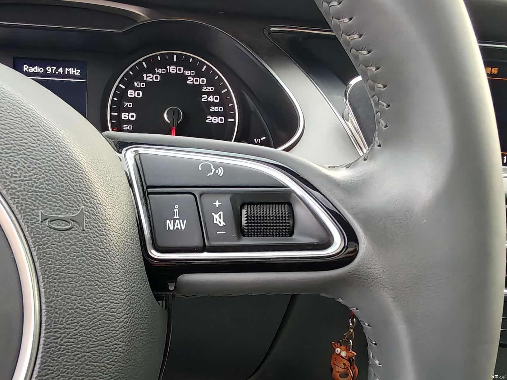 Audi A4L, 2012 7