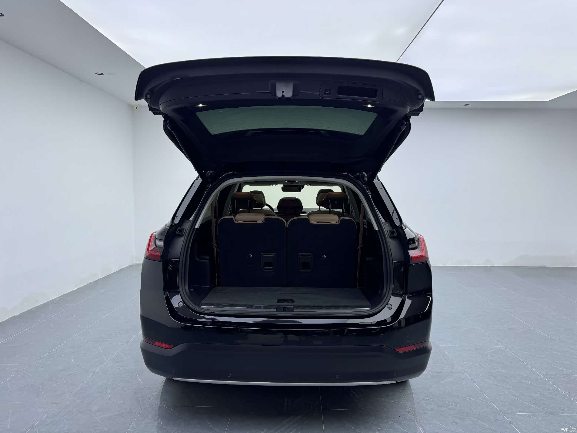 NIO ES8, 2018 12