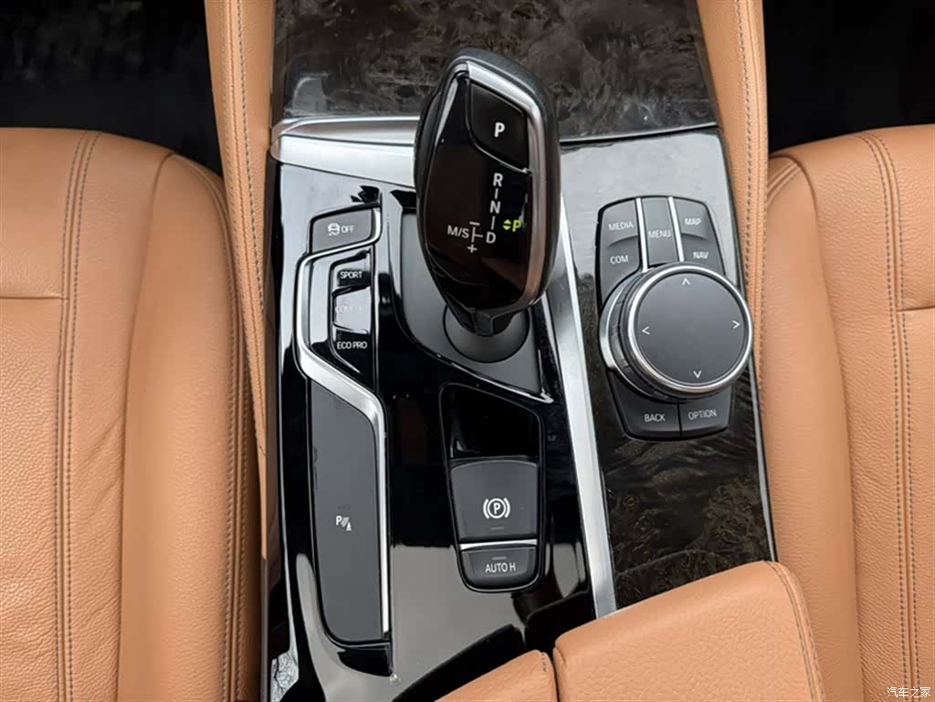 BMW 5 Series, 2018 7