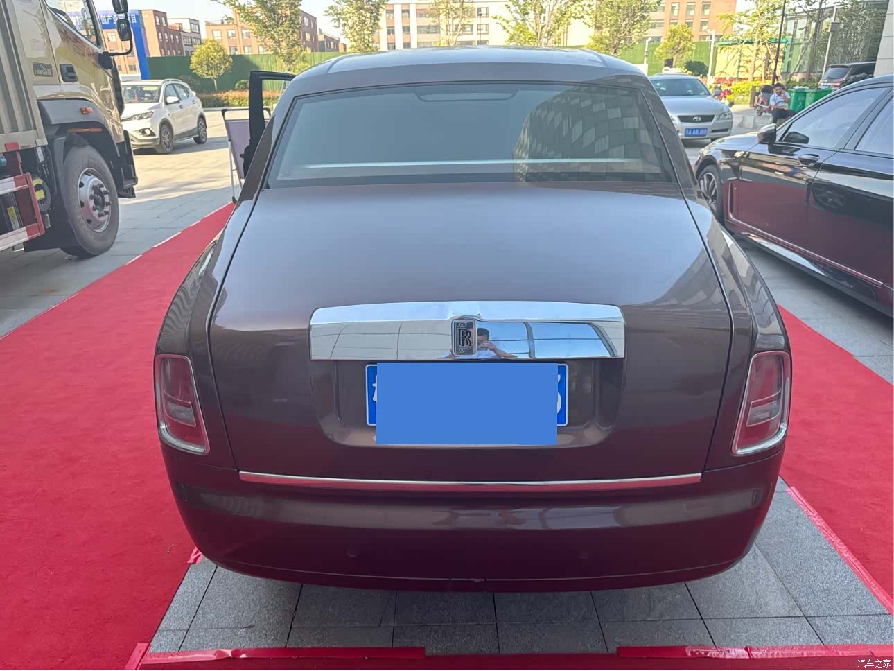 Rolls-Royce Phantom, 2016 2