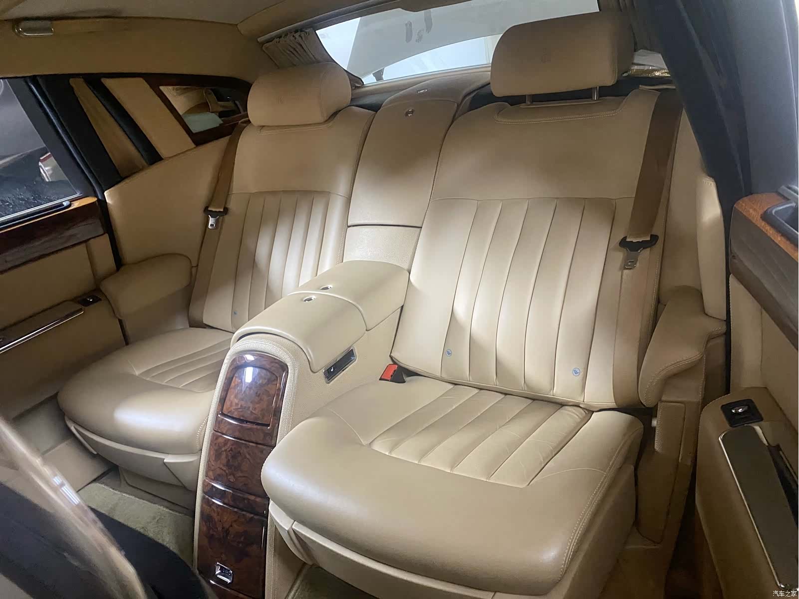Rolls-Royce Phantom, 2009 все фото