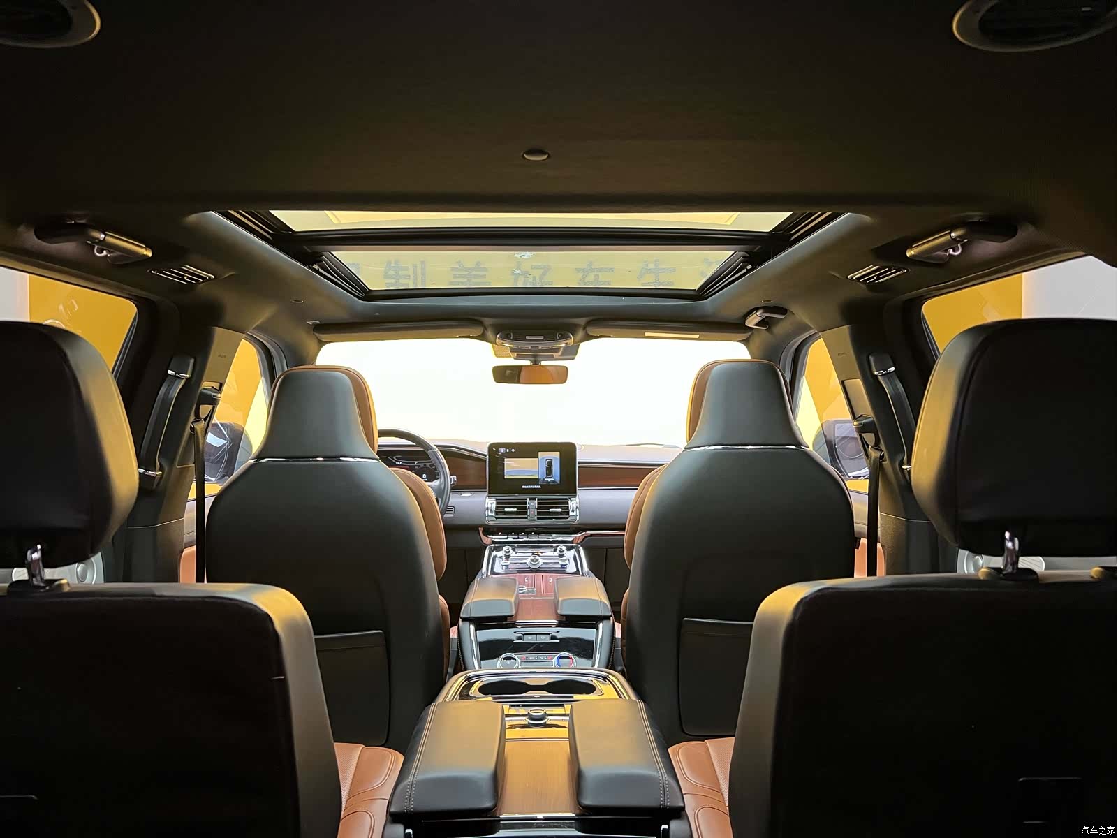 Lincoln Navigator, 2021 25