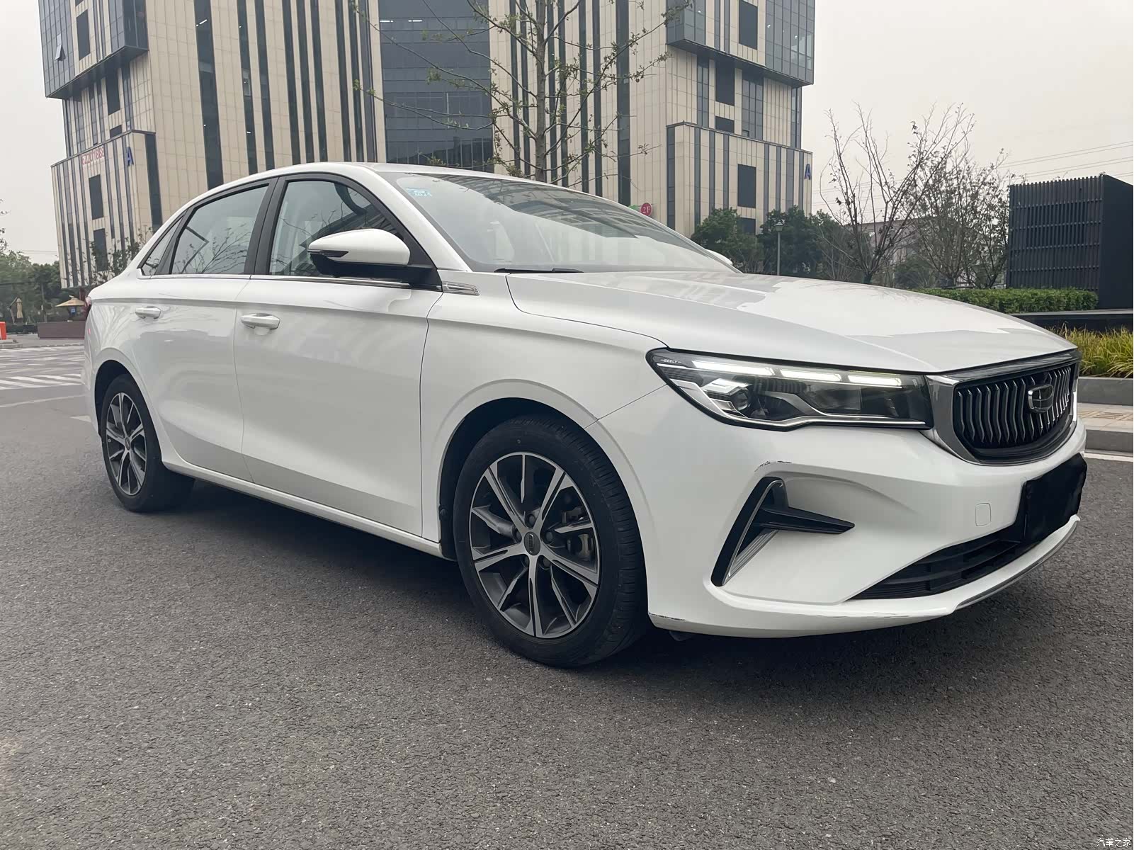 Geely Emgrand, 2021 3