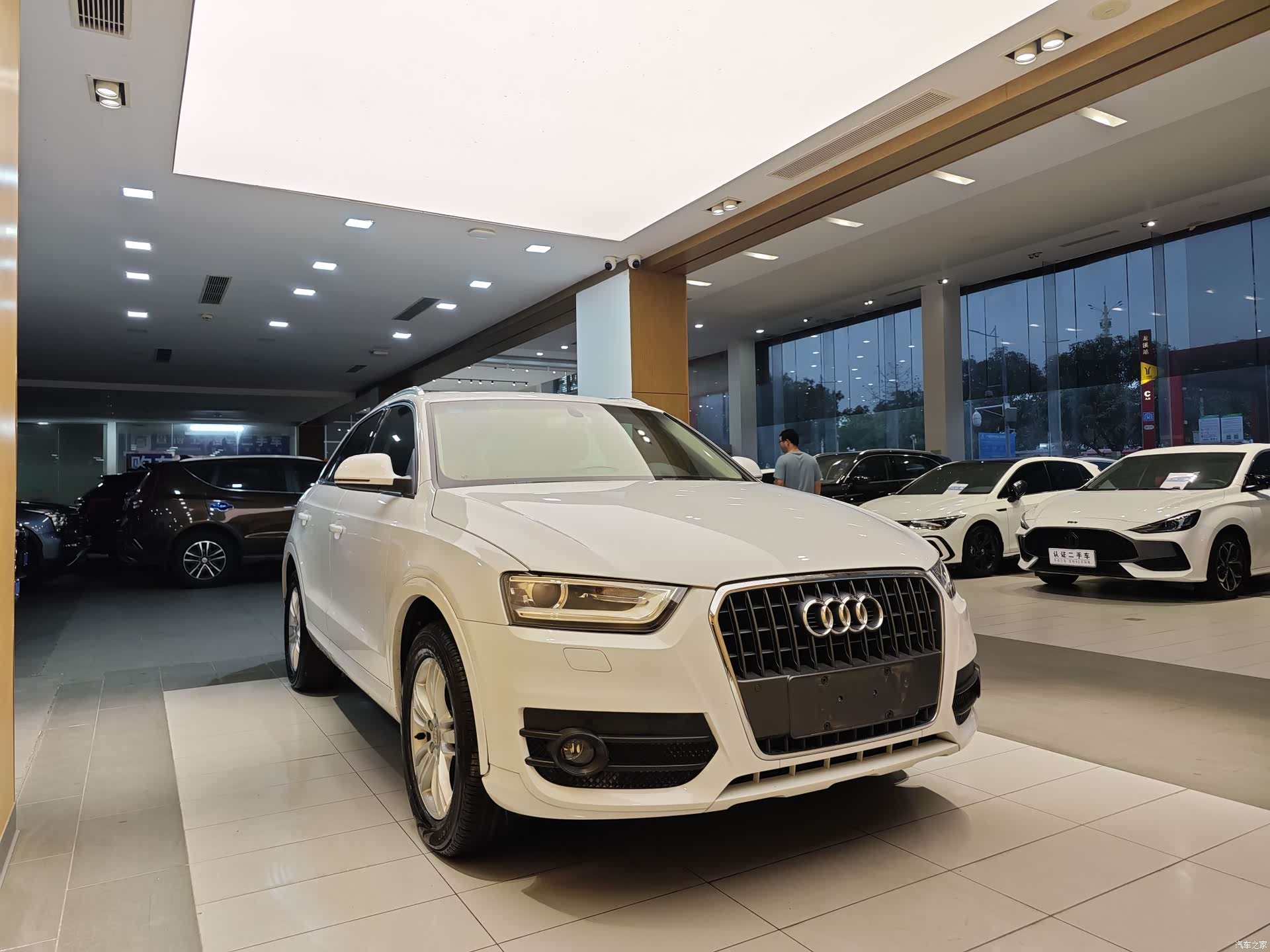 Audi Q3, 2016 4