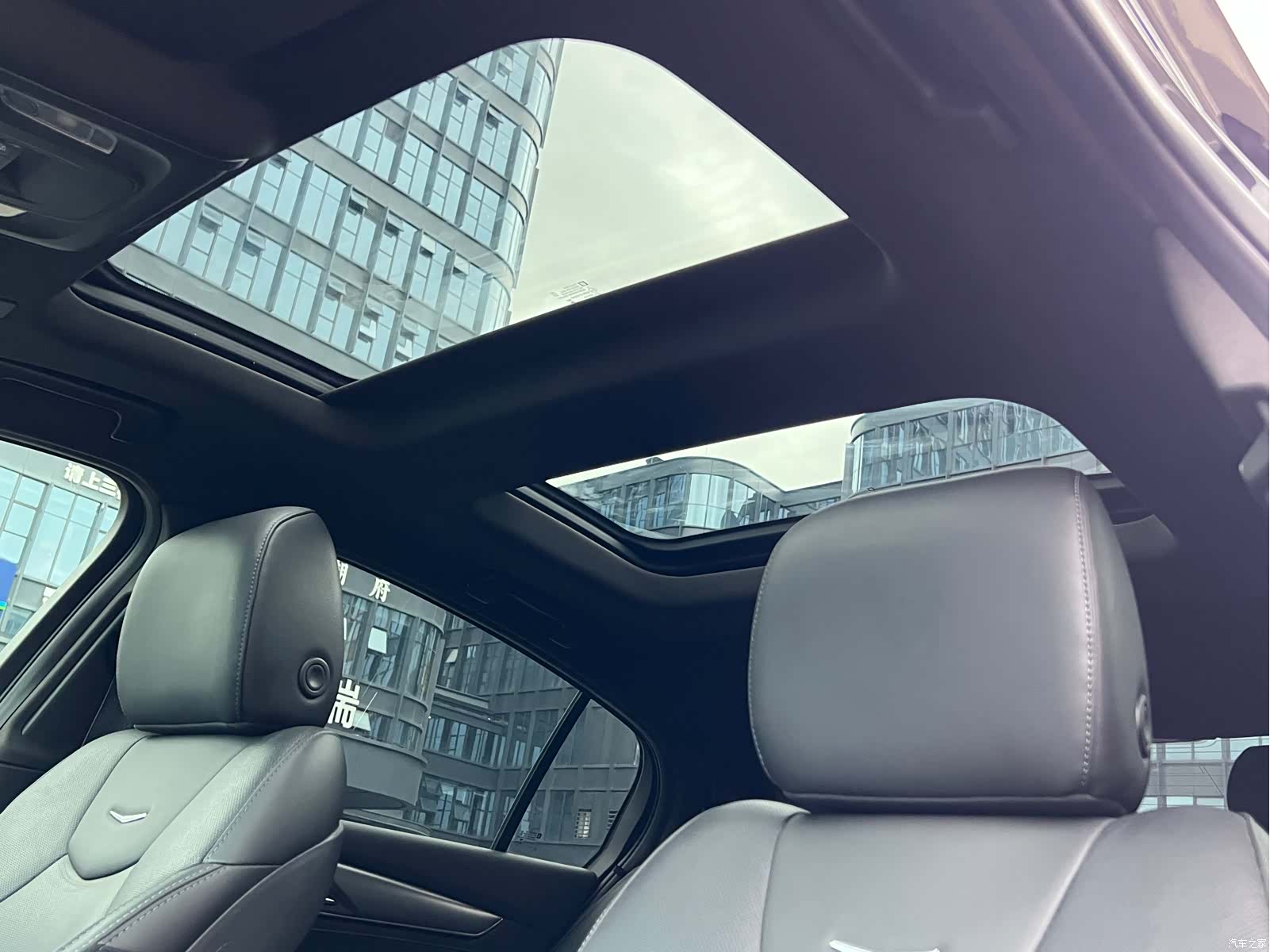 Cadillac CT5, 2023 21