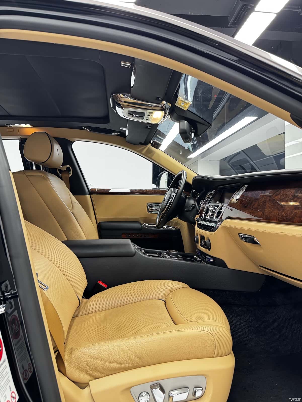Rolls-Royce Ghost, 2018 9