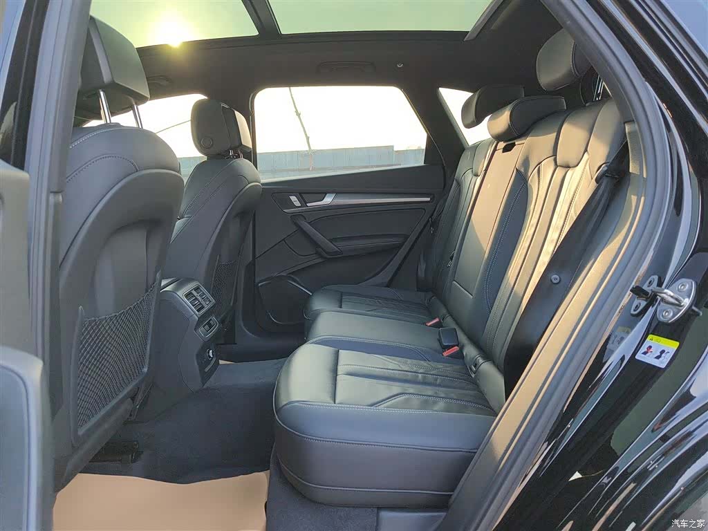 Audi Q5L, 2024 13