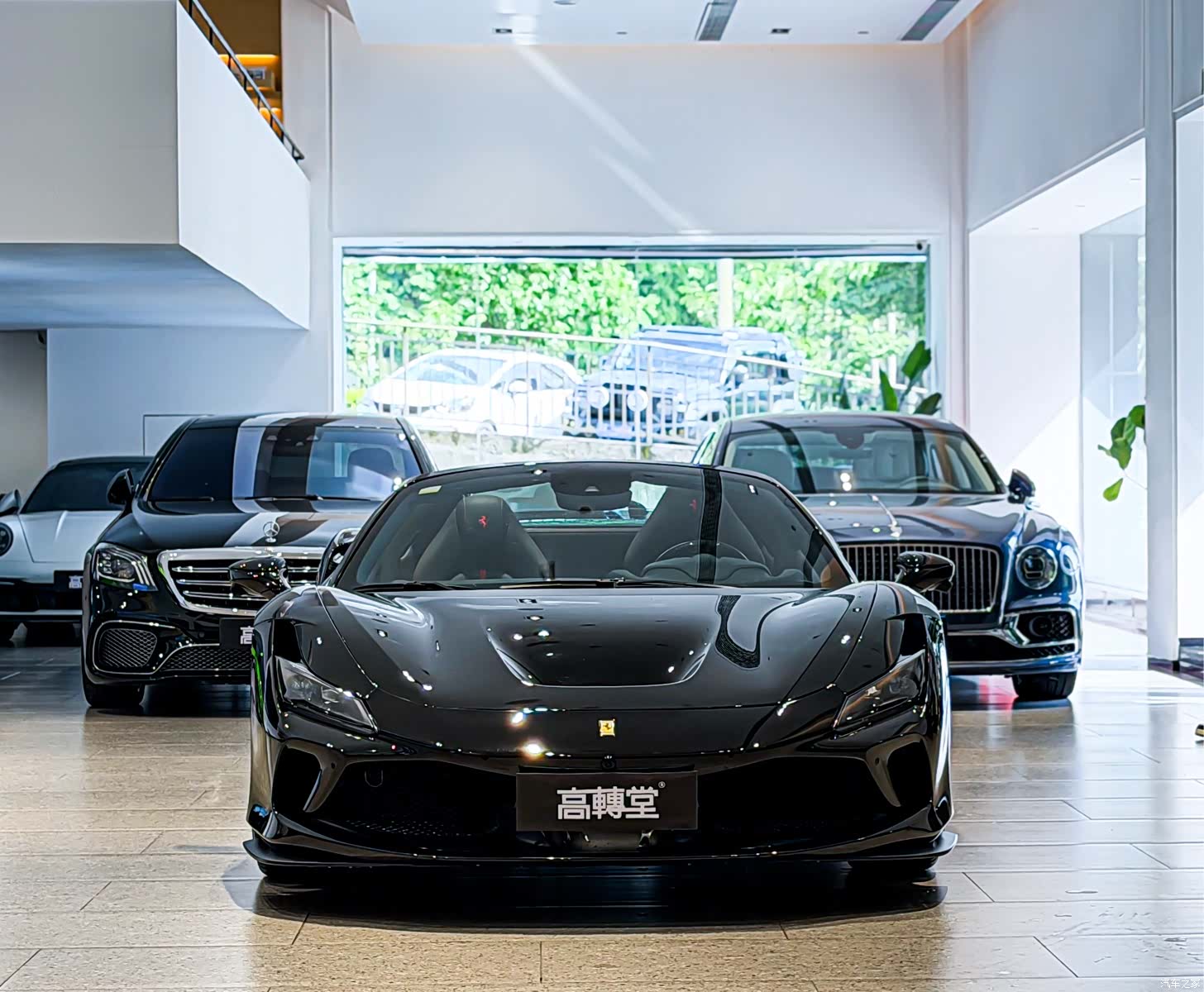 Ferrari F8, 2022 3