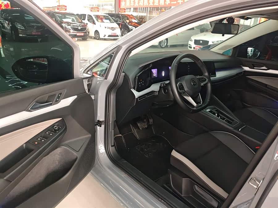 Volkswagen Golf 2024, фото 12