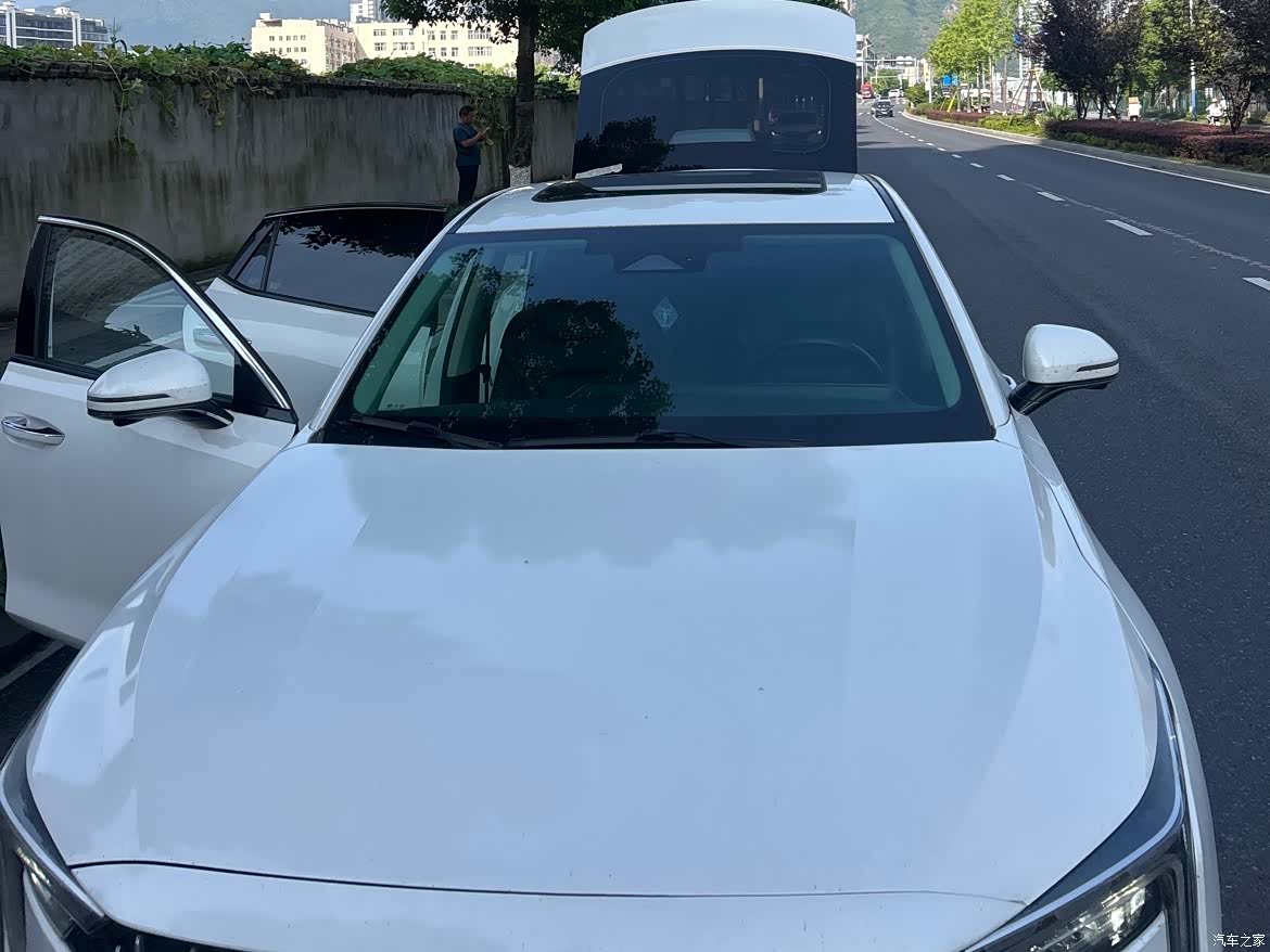Bestune B70, 2022 27