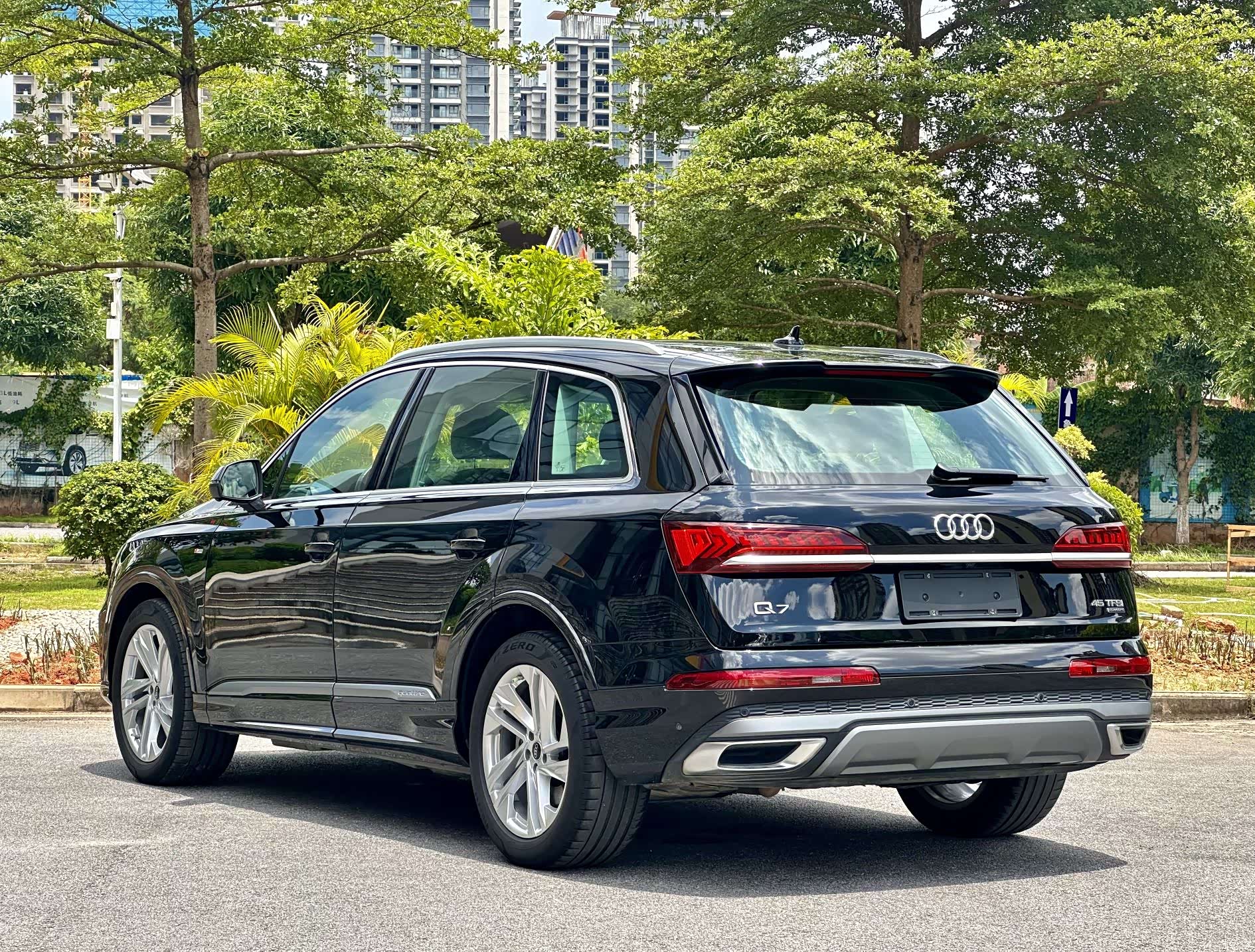 Audi Q7, 2024 все фото