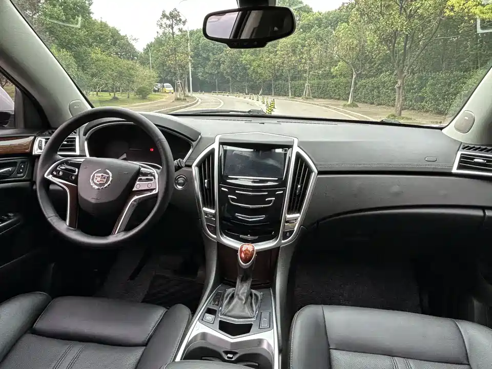Cadillac SRX