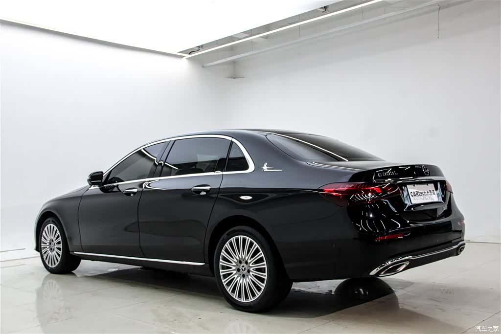 Mercedes-Benz E-Class, 2023 8