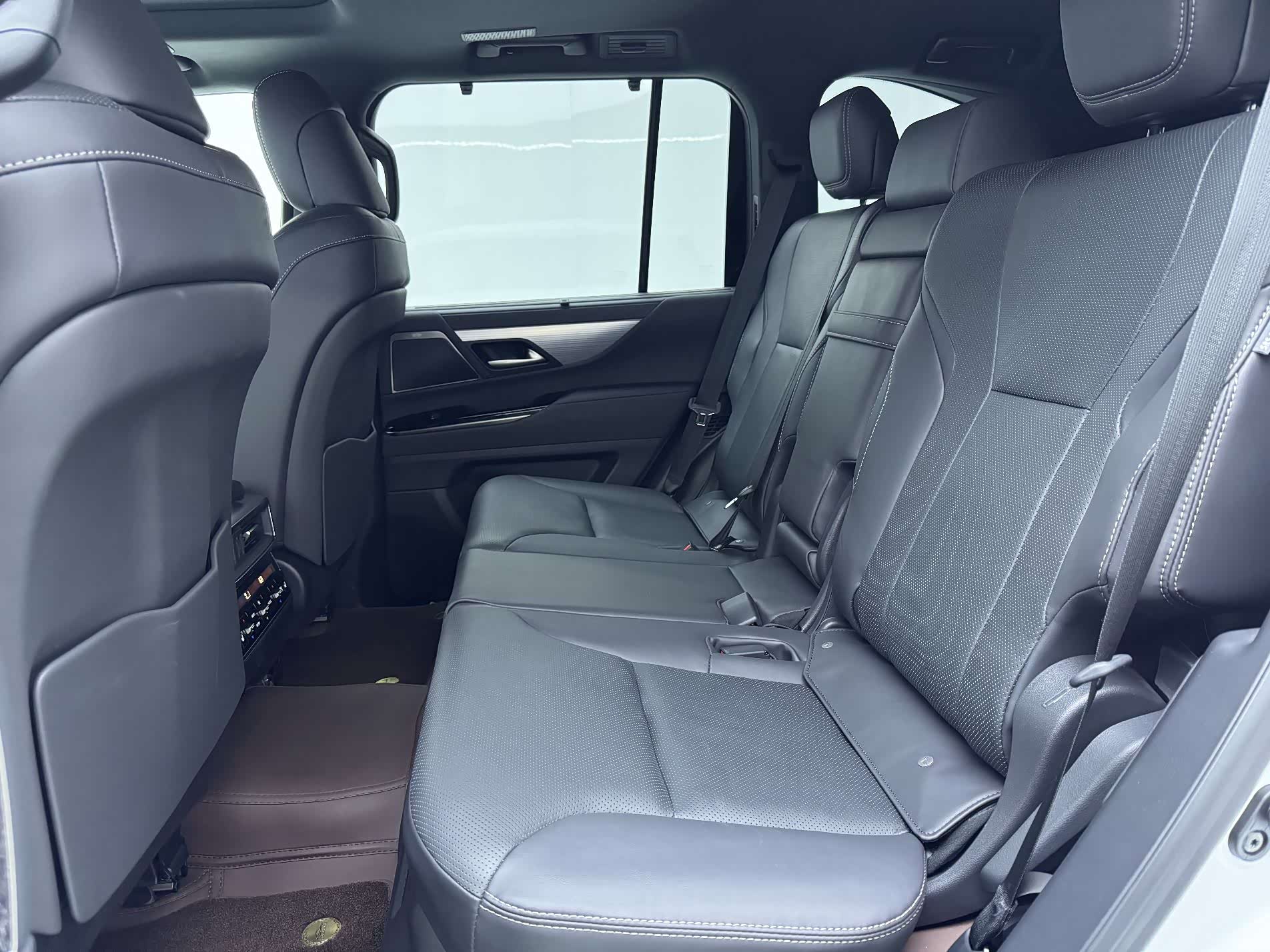 Lexus LX, 2025 15