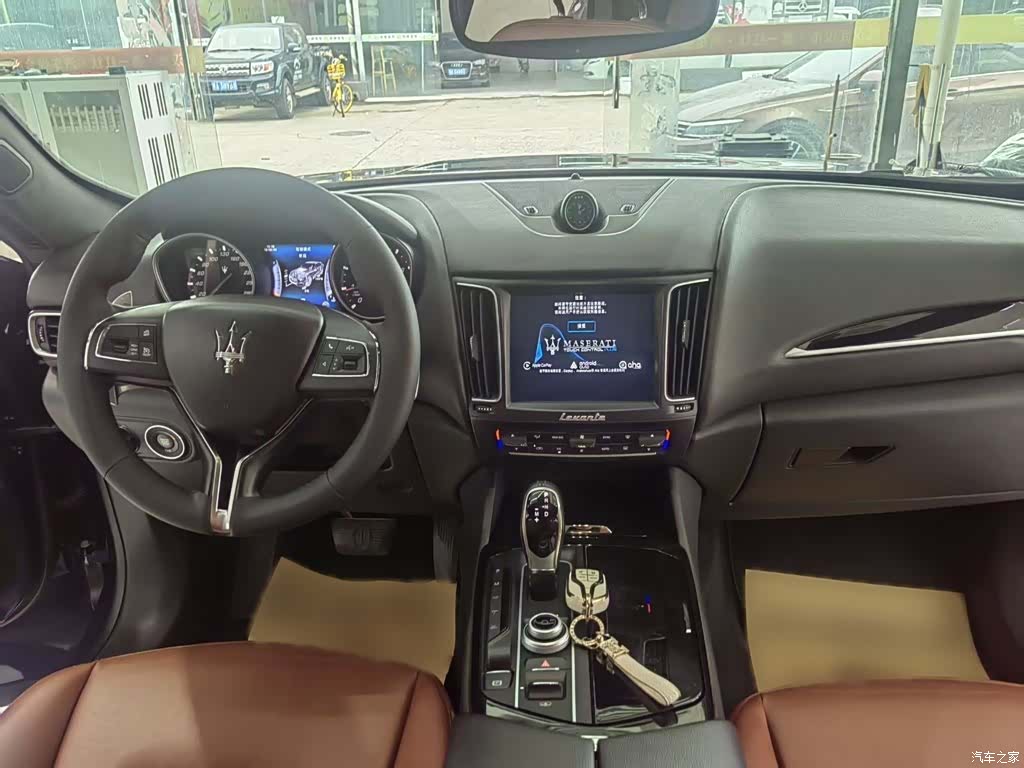 Maserati Levante, 2017 16