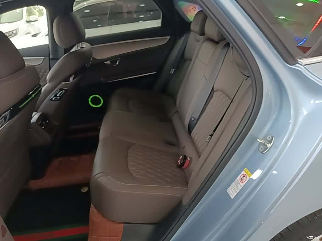 BYD Han, 2024 17