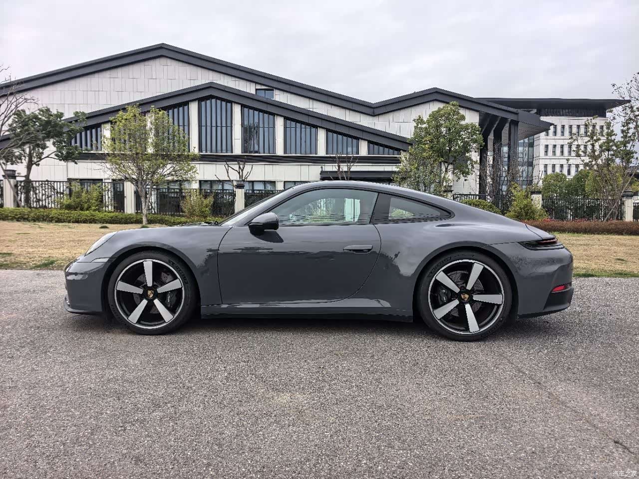 Porsche 911, 2025 7