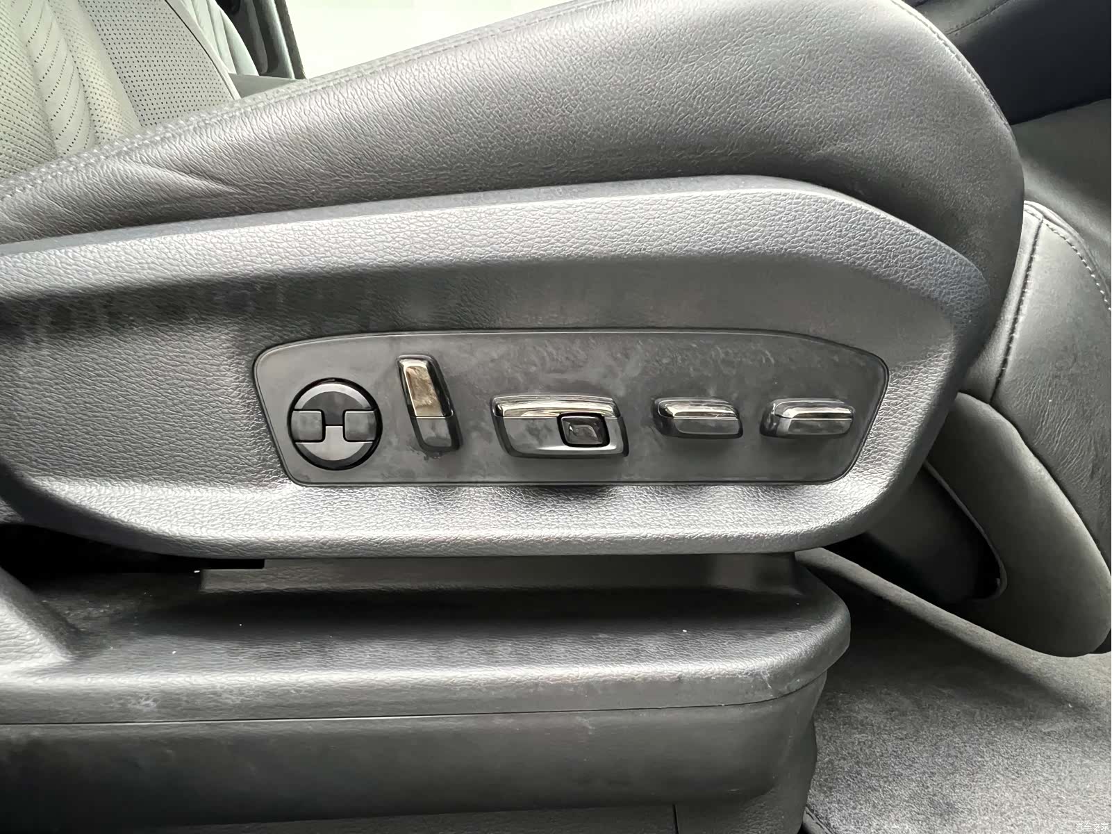 NIO ES8, 2021 24