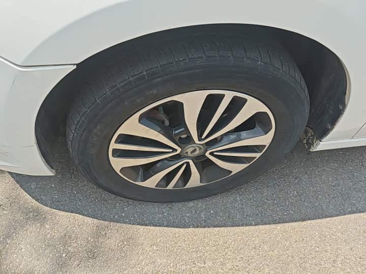 Aeolus A60 2016 1.6L АКПП Люкс