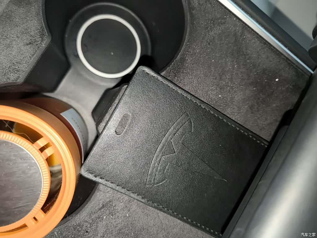 Tesla Model Y, 2023 9