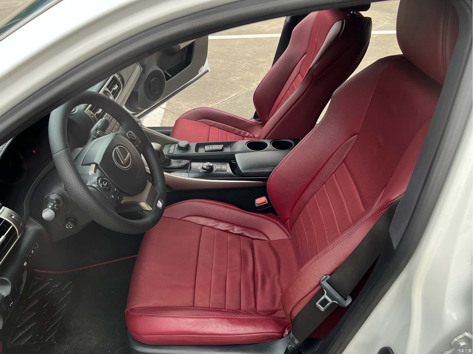 Lexus IS, 2013 20