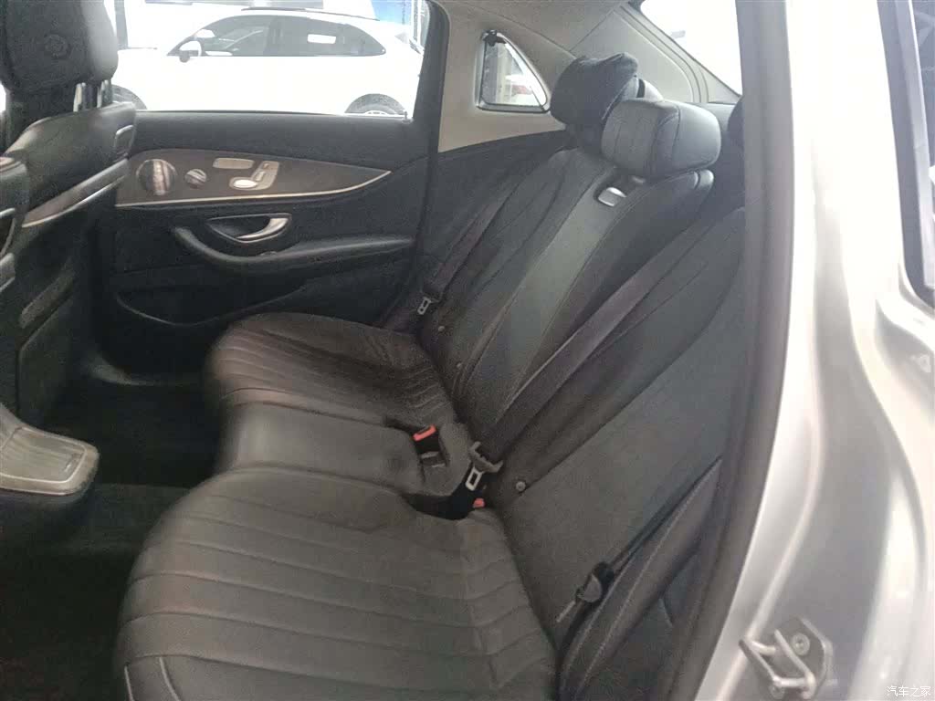 Mercedes-Benz E-Class, 2020 17