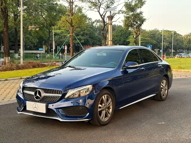 Mercedes-Benz C-Class 2018 — купить из Китая под заказ