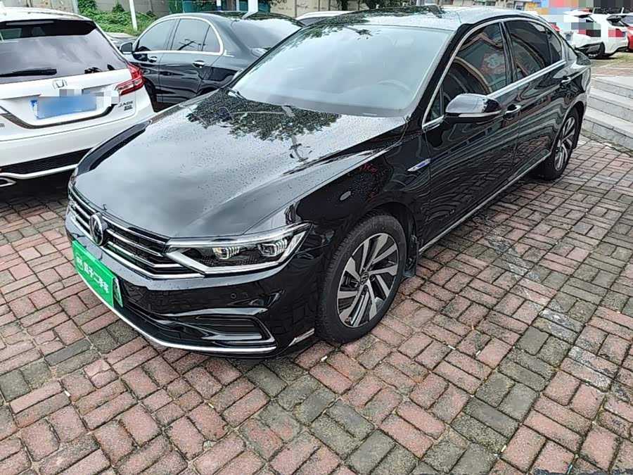Volkswagen Magotan PHEV 2023, фото 2