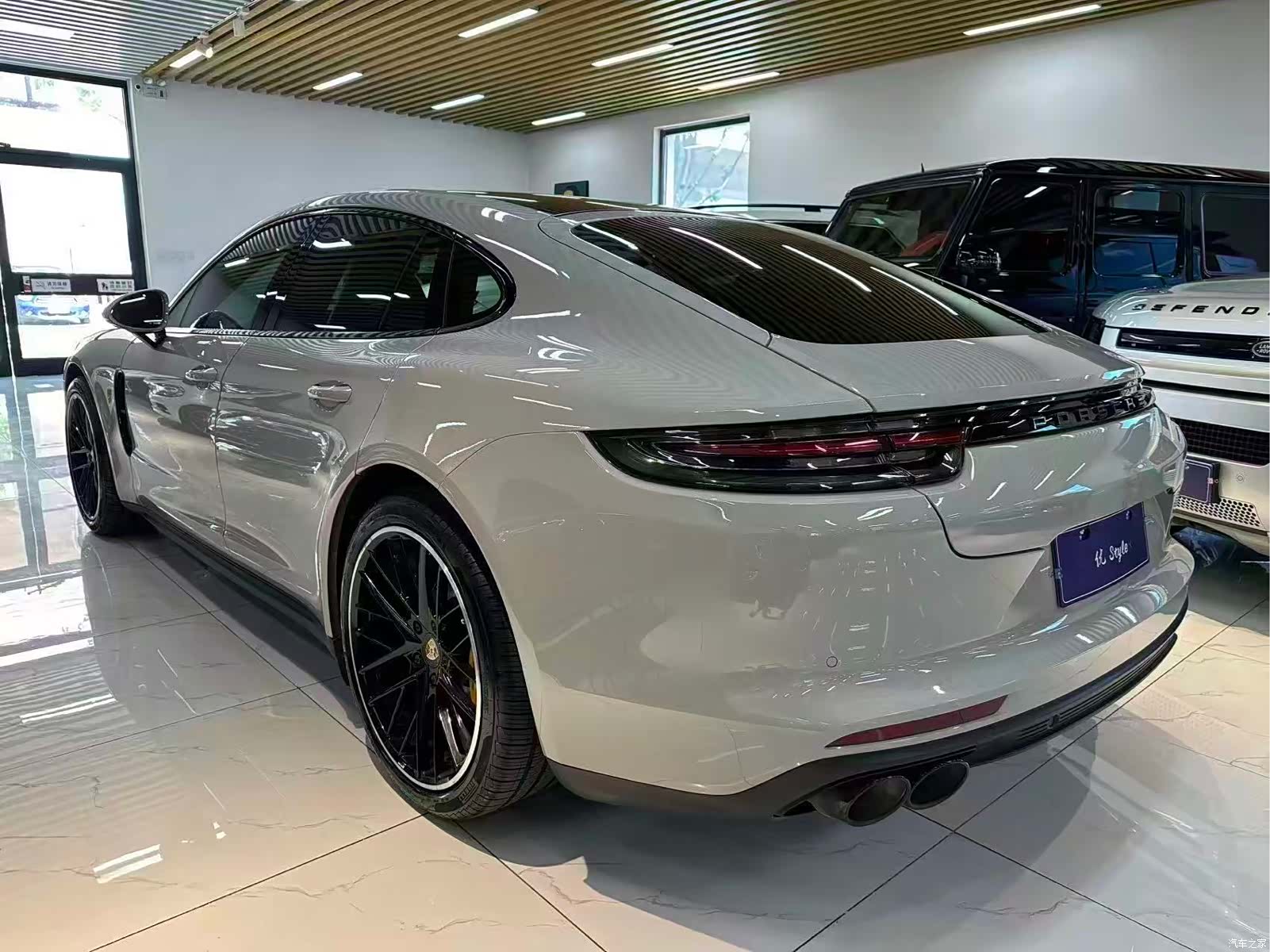 Porsche Panamera, 2019 все фото